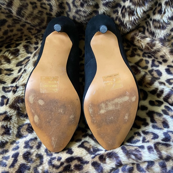 Black Suede H by Halston Pumps - Picture 5 of 7